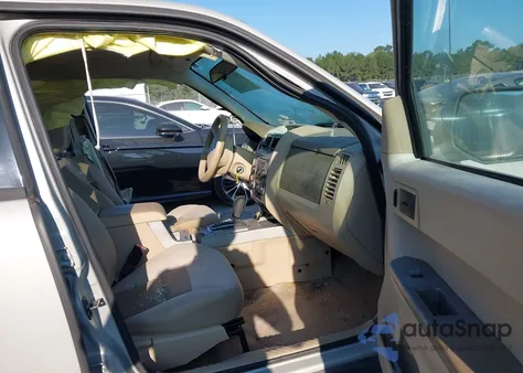 2008 Ford Escape Xlt из США, поврежденный, VIN 1FMCU03Z38KE74208